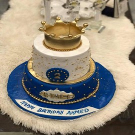 crown birthday cake