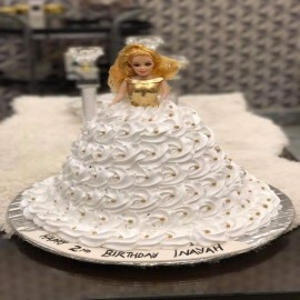 Vanilla Doll Cake